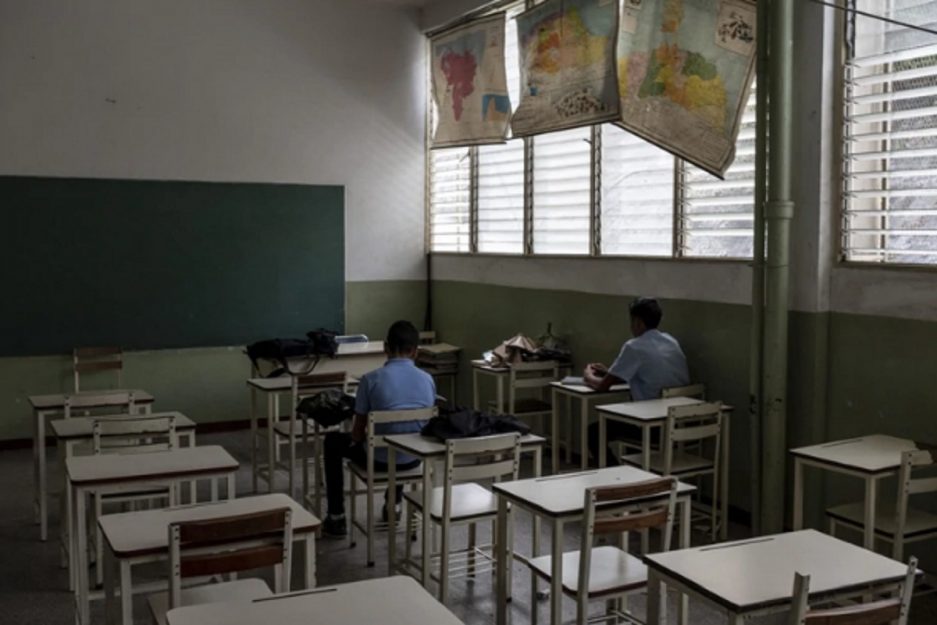 Casi 50 escuelas ya han suspendido clases presenciales por la covid-19:EL PITAZO