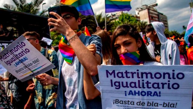 Aprueban el matrimonio homosexual en Chile