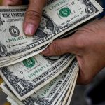 Dólar BCV se ubicó por encima de los 83 bolívares