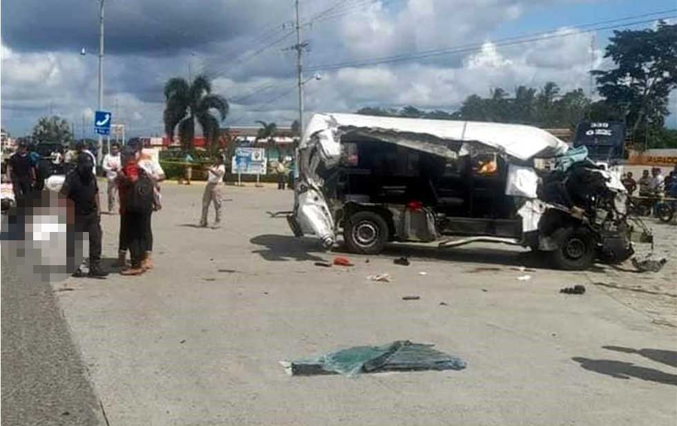 Mueren 3 migrantes venezolanos en accidente de carretera en México.