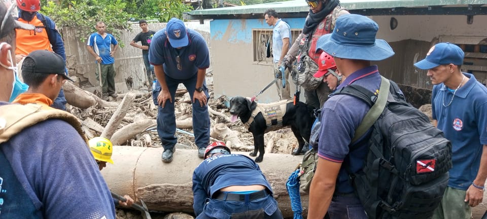 Localizan cuarta víctima de la crecida del Río el Castaño en Maracay.