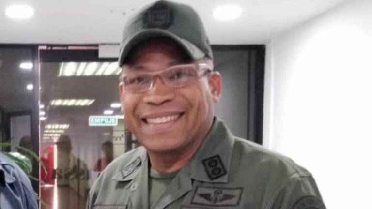 Gral de Div. Luis Felipe González Borjas, asesinó a su esposa y luego se quitó la vida en Fuerte Tiuna.