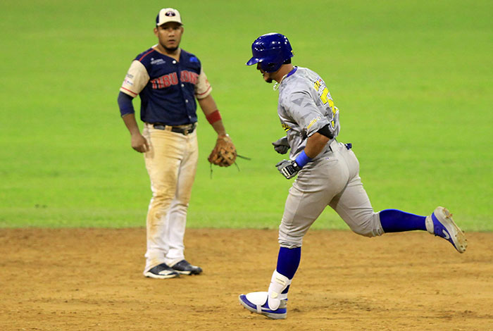 Magallanes se impone ante Tiburones en apertura de temporada 22-23