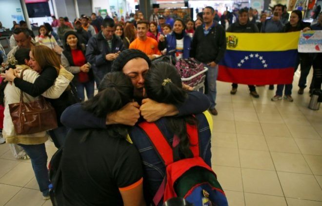 Más de 1.000 migrantes, incluyendo a venezolanos, piden asilo en México