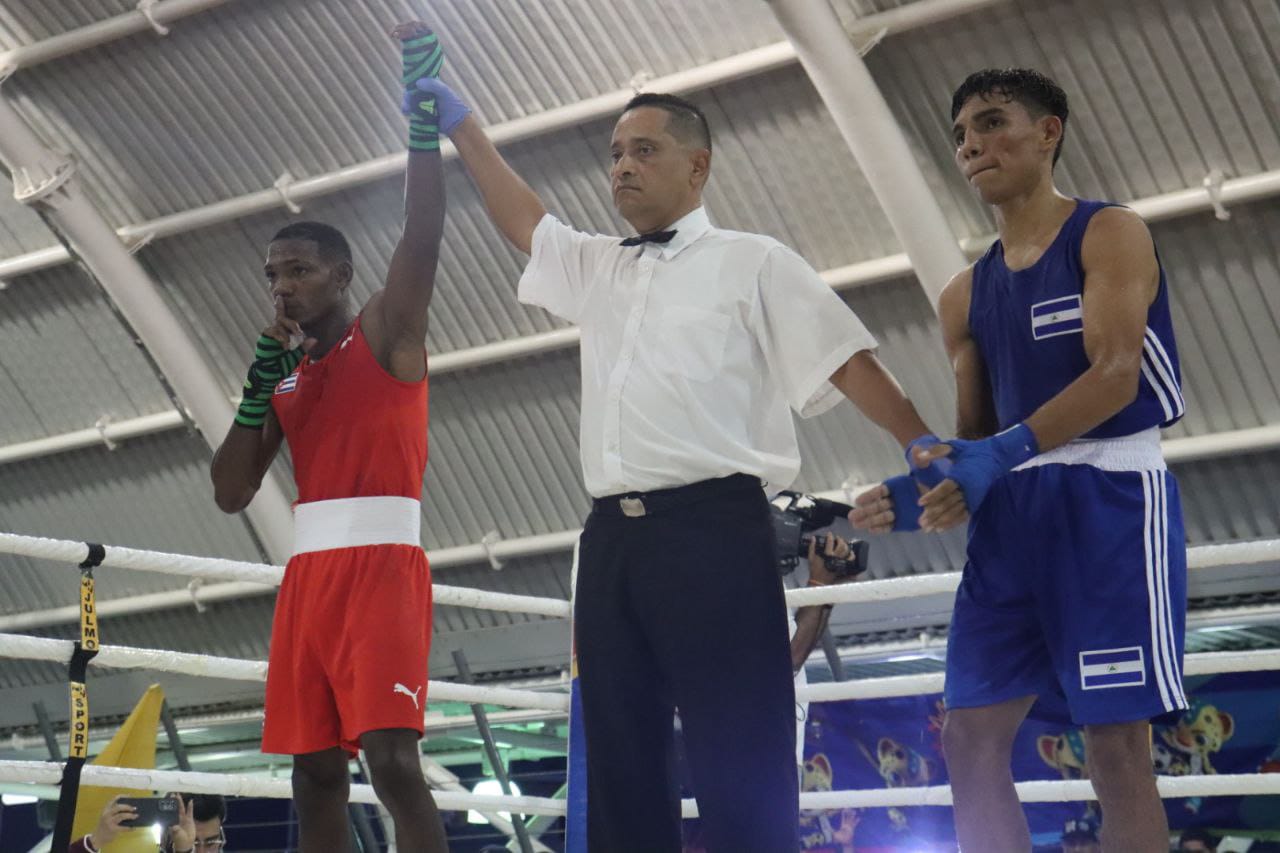 Selección cubana gana los dos primeros combates en jornada de boxeo en La Guaira