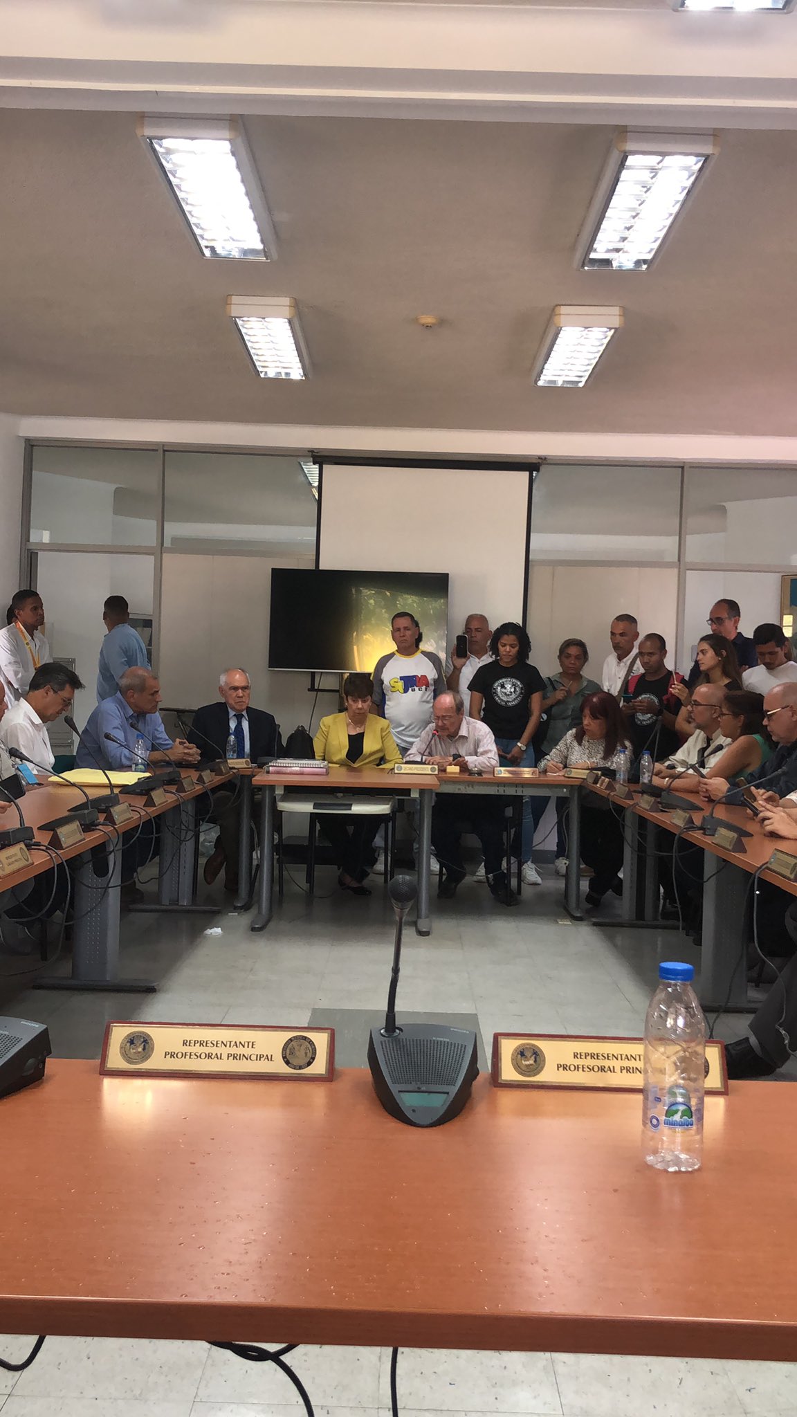 Diferido el proceso electoral en la UCV