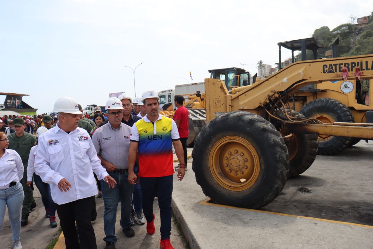 Gobernador Terán inició construcción de la Cinta Costera Paseo La Marina de La Guaira