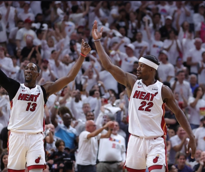 Fiesta en Miami y el Heat puso la serie en jaque