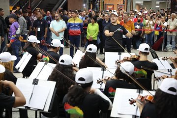 Sistema de Orquesta ofreció conciertos en estaciones del Metro de Caracas