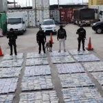 Decomisan una tonelada de cocaína en Ecuador en contenedor de cacao