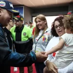 EE. UU. deportó a Venezuela a la niña separada de sus padres por supuestos vínculos con el Tren de Aragua